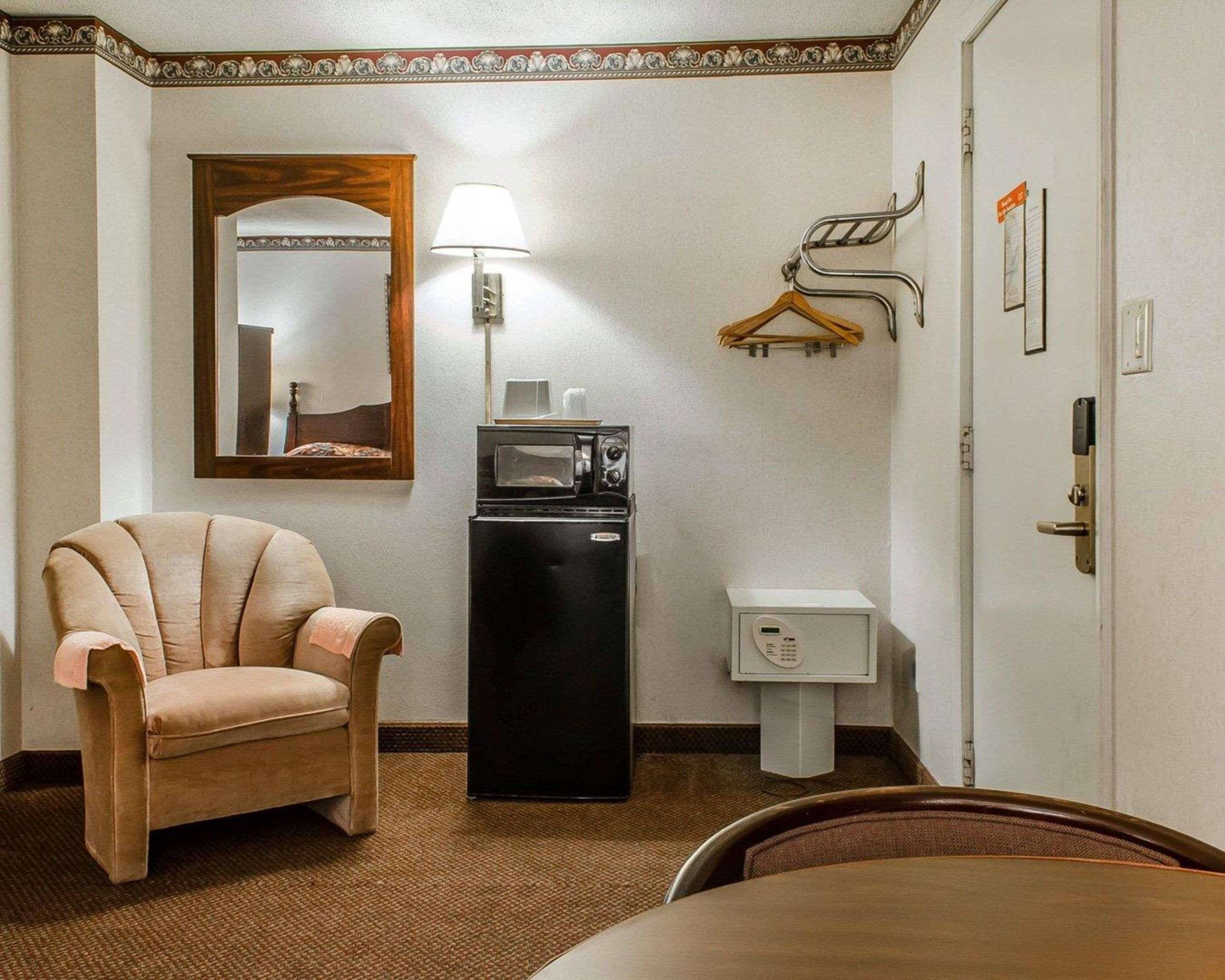 Econo Lodge Frackville Esterno foto
